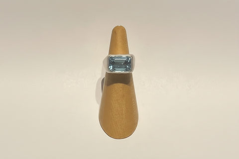 BLUE TOPAZ PINKY RING