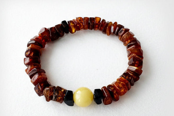 . NESHKA artwork 'SMALL AMBER BRACELET WITH AN OVAL' at Canada House Gallery