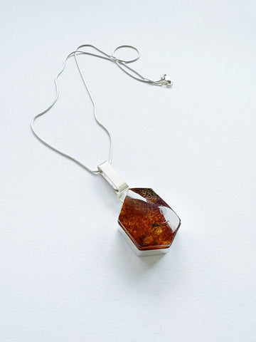 AMBER GEOMETRIC PENDANT