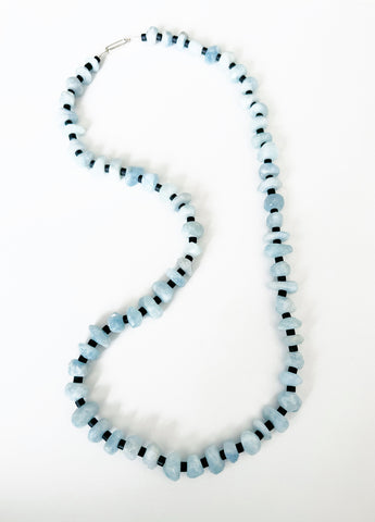 AQUAMARINE AND BLACK ONYX NECKLACE