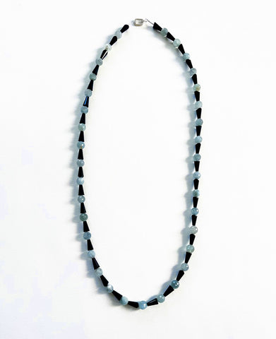 FACETED AQUAMARINE AND BLACK ONYX NECKLACE