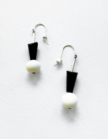 FACETED BLACK ONYX AND HORN EARRINGS