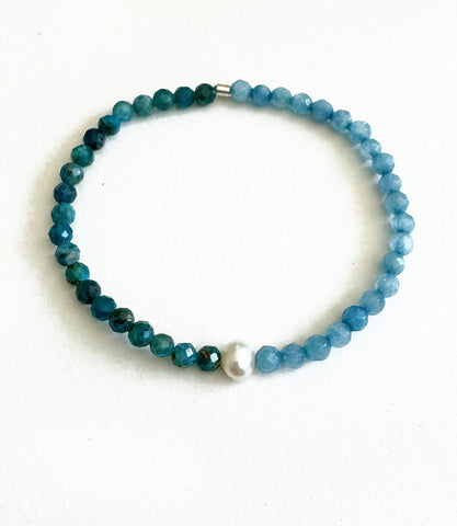 AQUAMARINE, GREEN TOURMALINE & FRESH WATER PEARL BRACELET