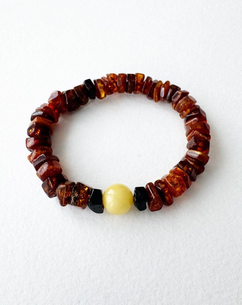 . NESHKA artwork 'SMALL AMBER BRACELET WITH AN OVAL' at Canada House Gallery