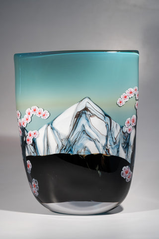 BLOSSOMING SUMMIT VASE