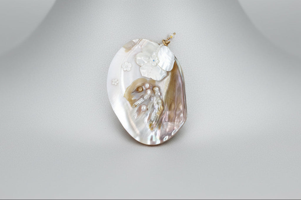 LULU B Designs artwork 'VINE PENDANT' at Canada House Gallery