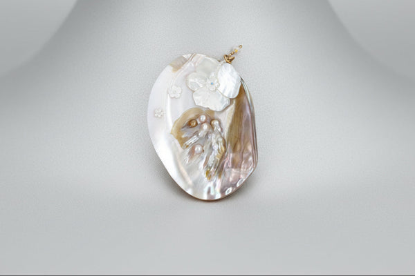 LULU B Designs artwork 'VINE PENDANT' at Canada House Gallery