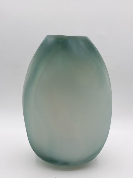 BLUE QUARTZ VASE