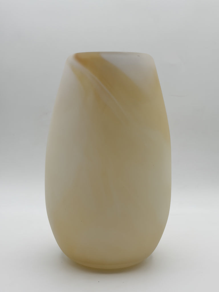 CITRINE QUARTZ VASE